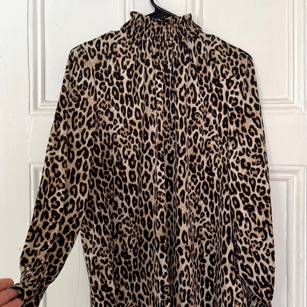 Flowy Leopard Print Blouse